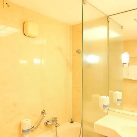 环球广场酒店 酒店