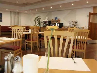 Dion Hotel 4*